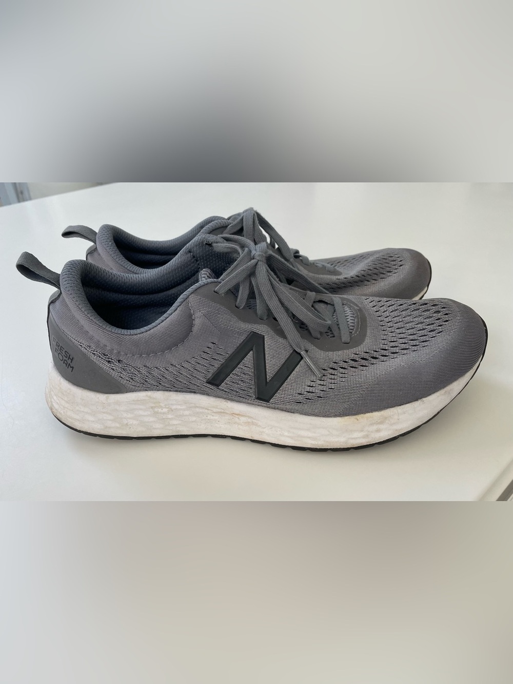 Men’s New Balance Arishi Fresh Foam Grey Running Sneakers Size 11